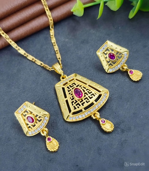 EARRINGS WITH NECKLACE